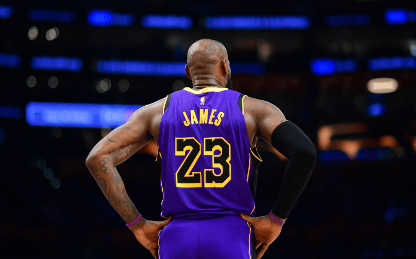只差7场詹姆斯又竞技宝JJB下载要达成NBA神纪录现役他人看不到尾灯(图2)